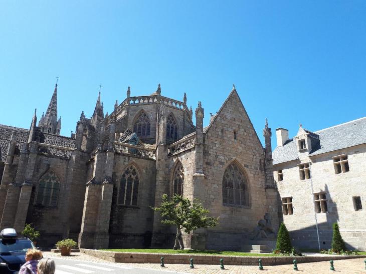 Saint Pol de Leon Cathedral St Pol Aurelien back chevet jun22