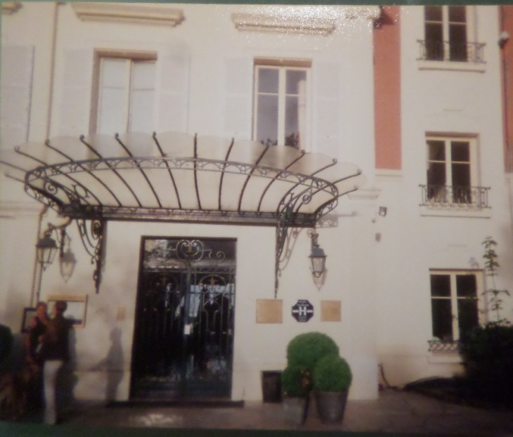 st-germain-en-laye-pavillion-henri-iv-front-2010