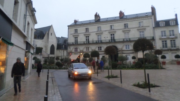 tours-rue-des-bons-enfants-feb18