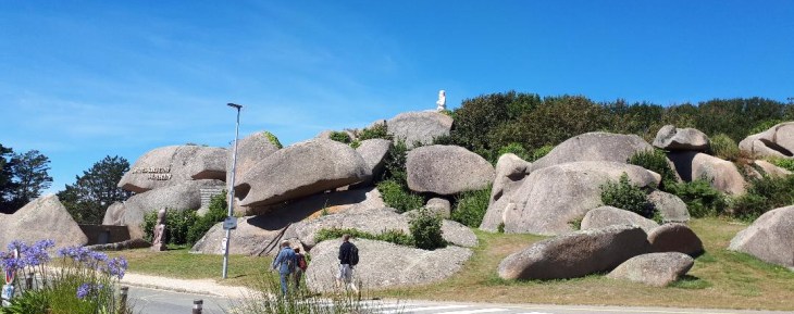 tregastel-aquarium-marins-menhirs-back-jul20