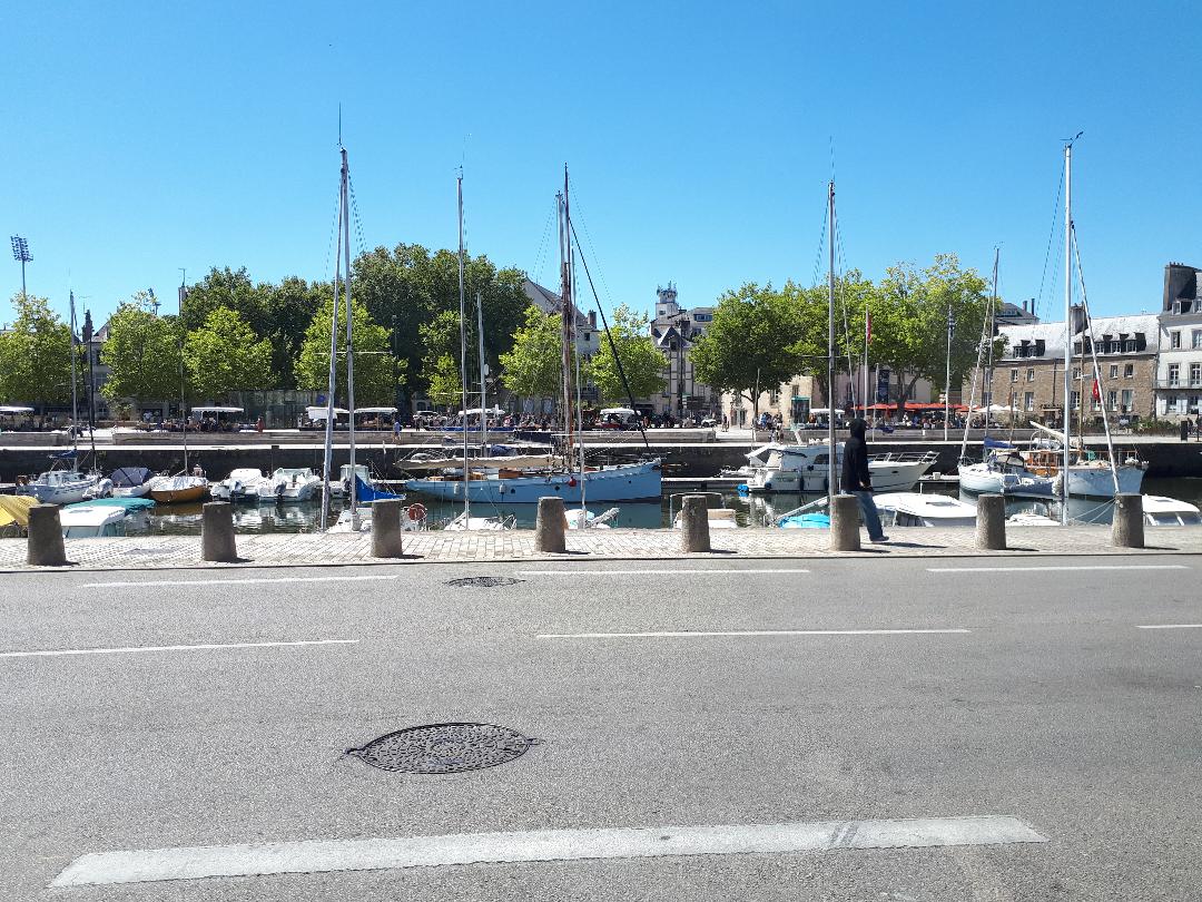 Vannes Le port canal marina to city jul22