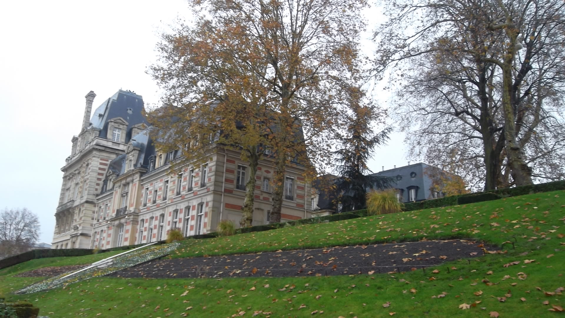 Versailles hotel de ville back nov12