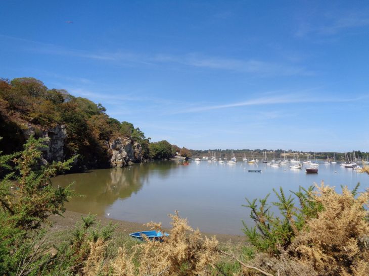 Arzal pleasure marina on the dam aug22