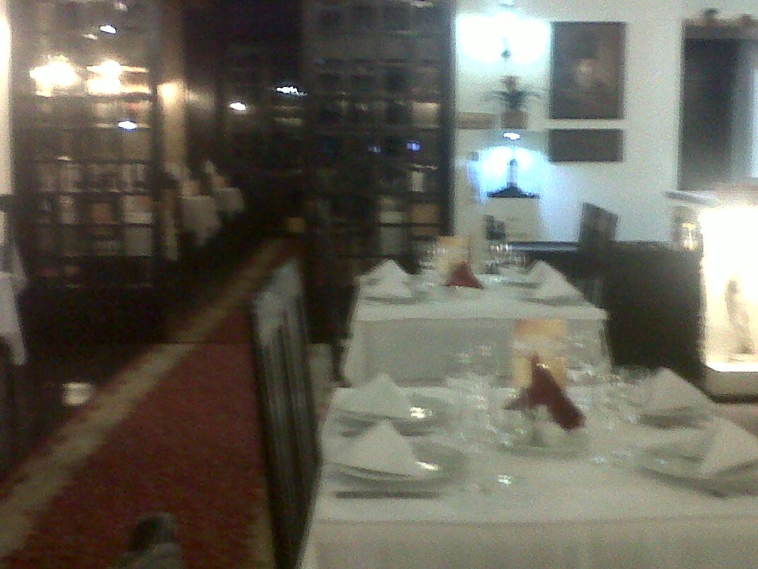 Bucharest-vatra-resto-inside-mar14