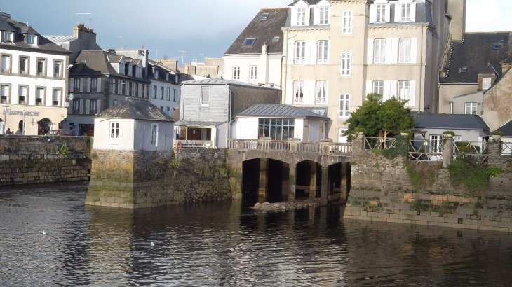 Landerneau pont de rohan elorn river nov12