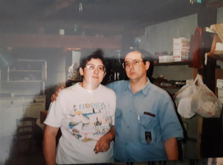 Meaux cabin in garden of gmere MF et PF sep90