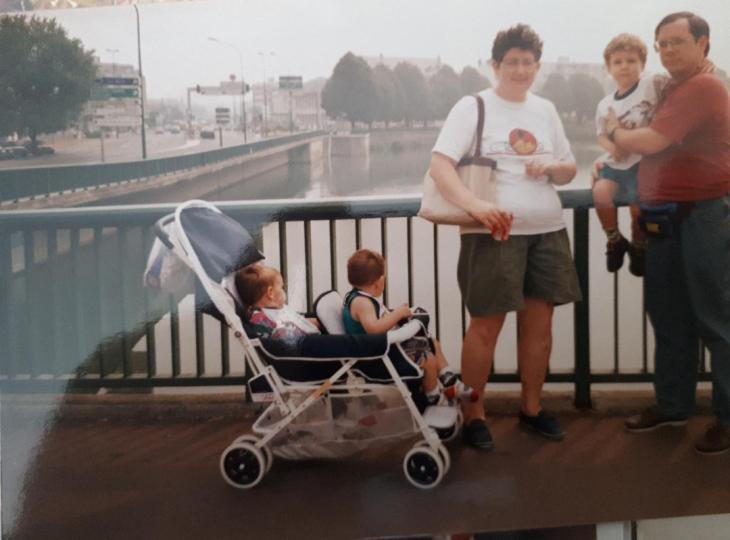 Meaux marne river MF et boys c1994