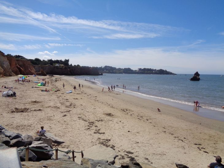 Penestin plage de la mine d'or left side closer aug22