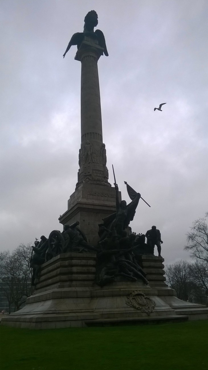 porto-rotunda-da-boavista-prac3a7a-de-mouzinho-de-albuquerque-mar17