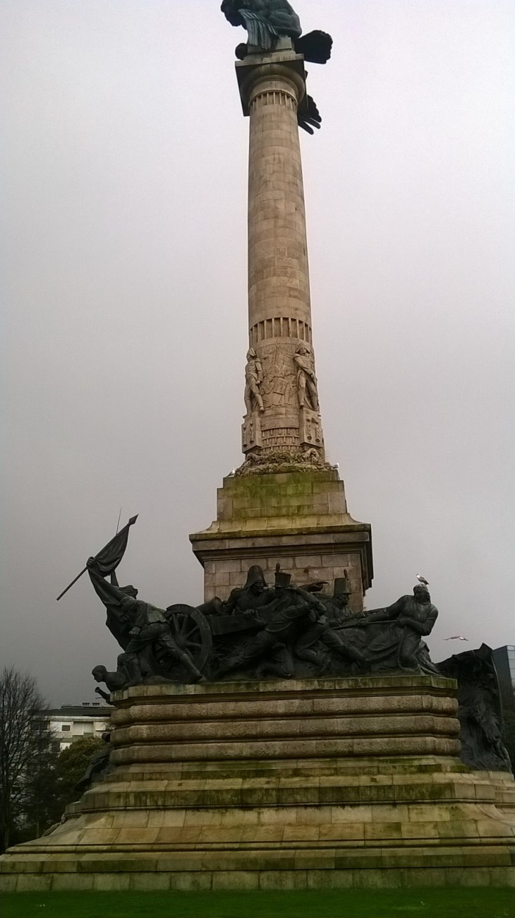 porto-rotunda-da-boavista-right-side-mar17
