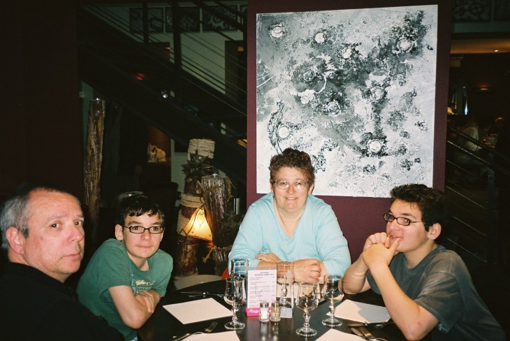 Reims Le Colibri resto may07 closed