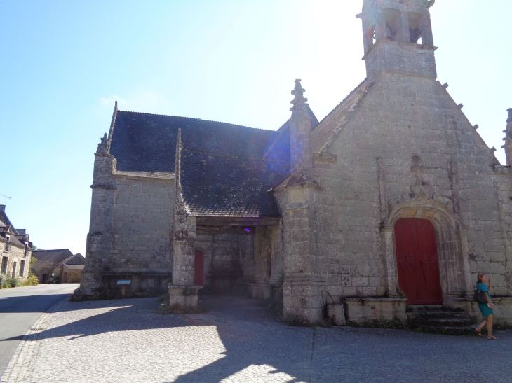 Sulniac ch Saint Jean Baptiste front arch porch aug22