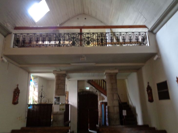 Camors ch Saint Sané altar to back sep22