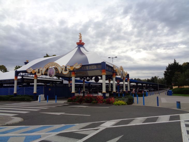 Disneyland paris parking handicapee to disney entrance sep22