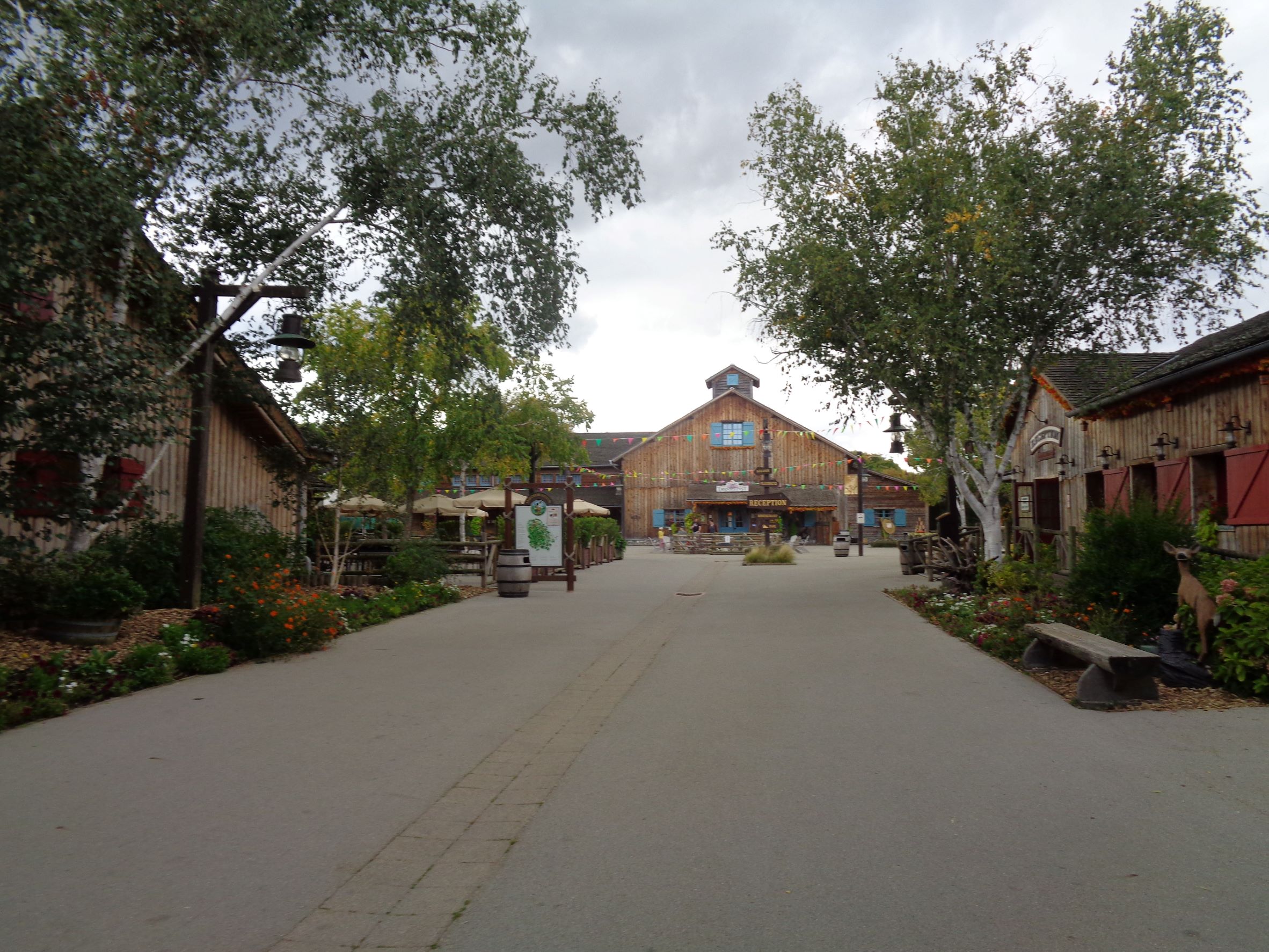 Disneyland ranch davy crockett main to store sep22