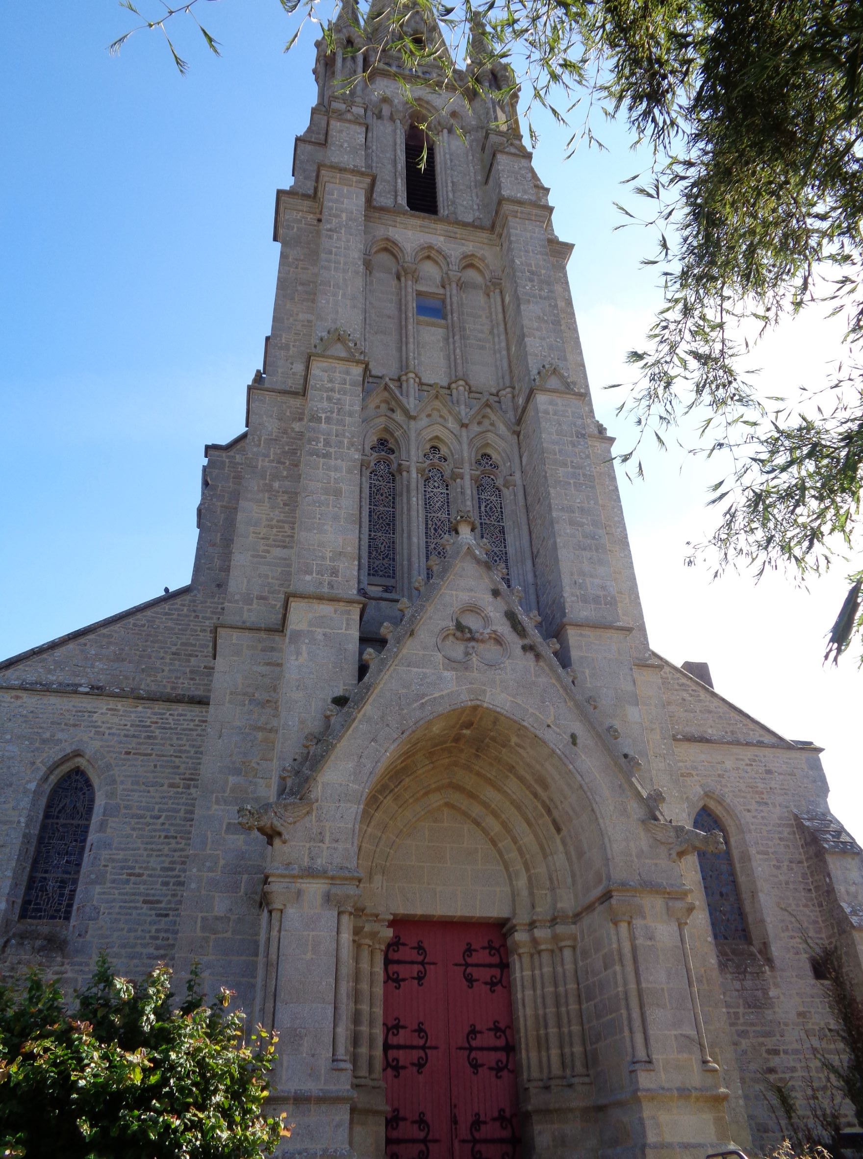 Elven ch St Alban front belltower sep22