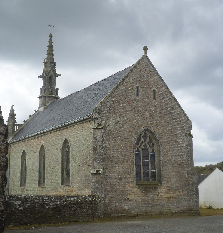 elven-chapelle-ste-anne-side-back-apr16