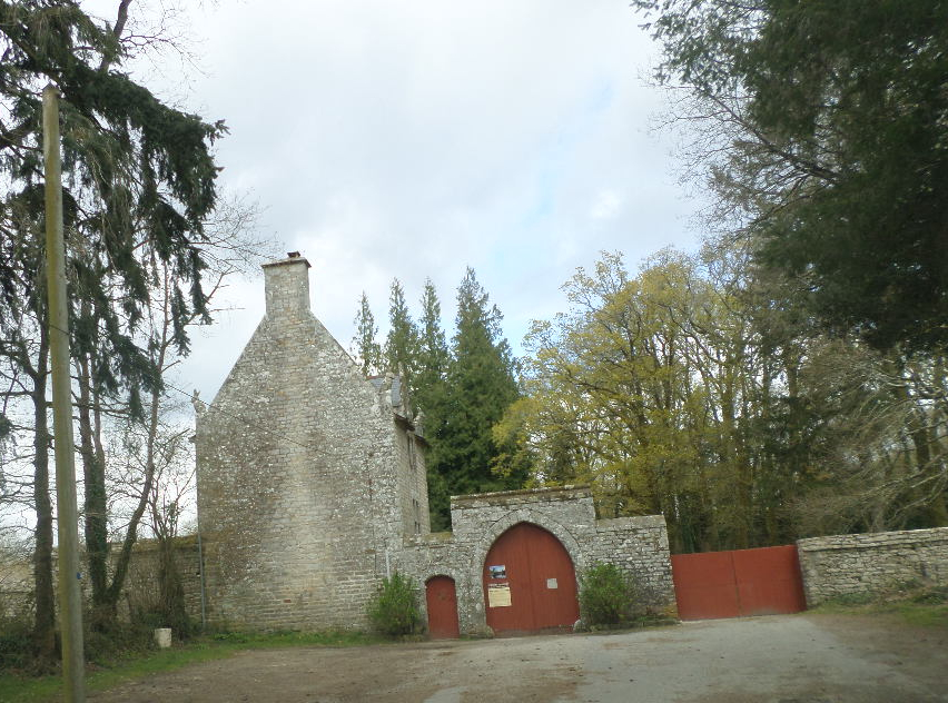 elven-forteresse-de-largoc3abt-tours-front-apr16