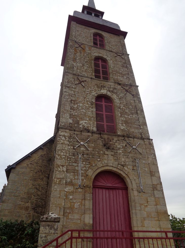 Guillac ch St Bertin front belltower front sep22
