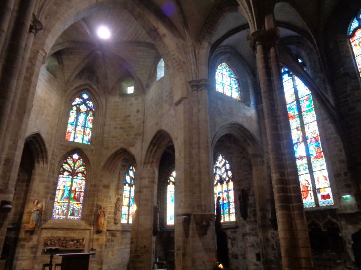 Guingamp basilica ND bon secours stained glass windows sep22