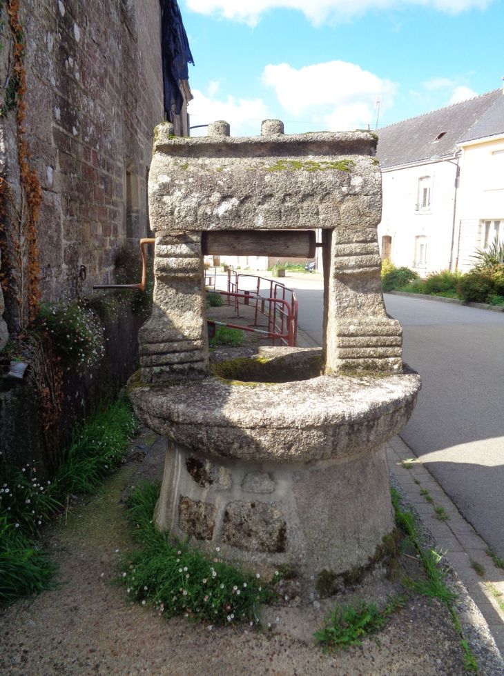 Kernascleden fontaine by ch Notre Dame sep22