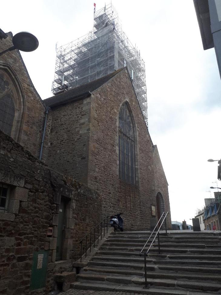 Lamballe ch St Jean entr et belltower renov sep22