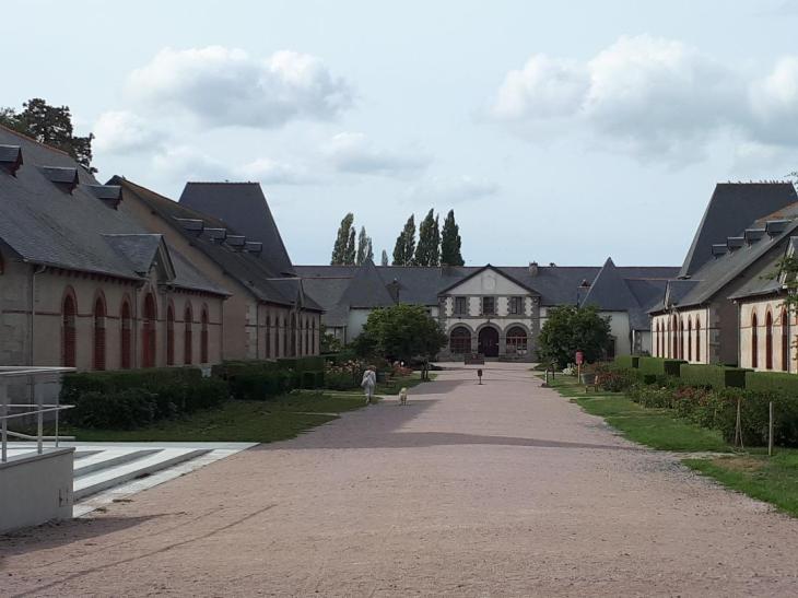 Lamballe haras national inner courtyard bdlg sep22