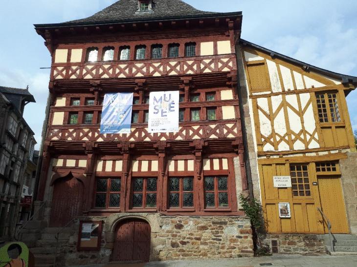 Lamballe museum popular arts front sep22