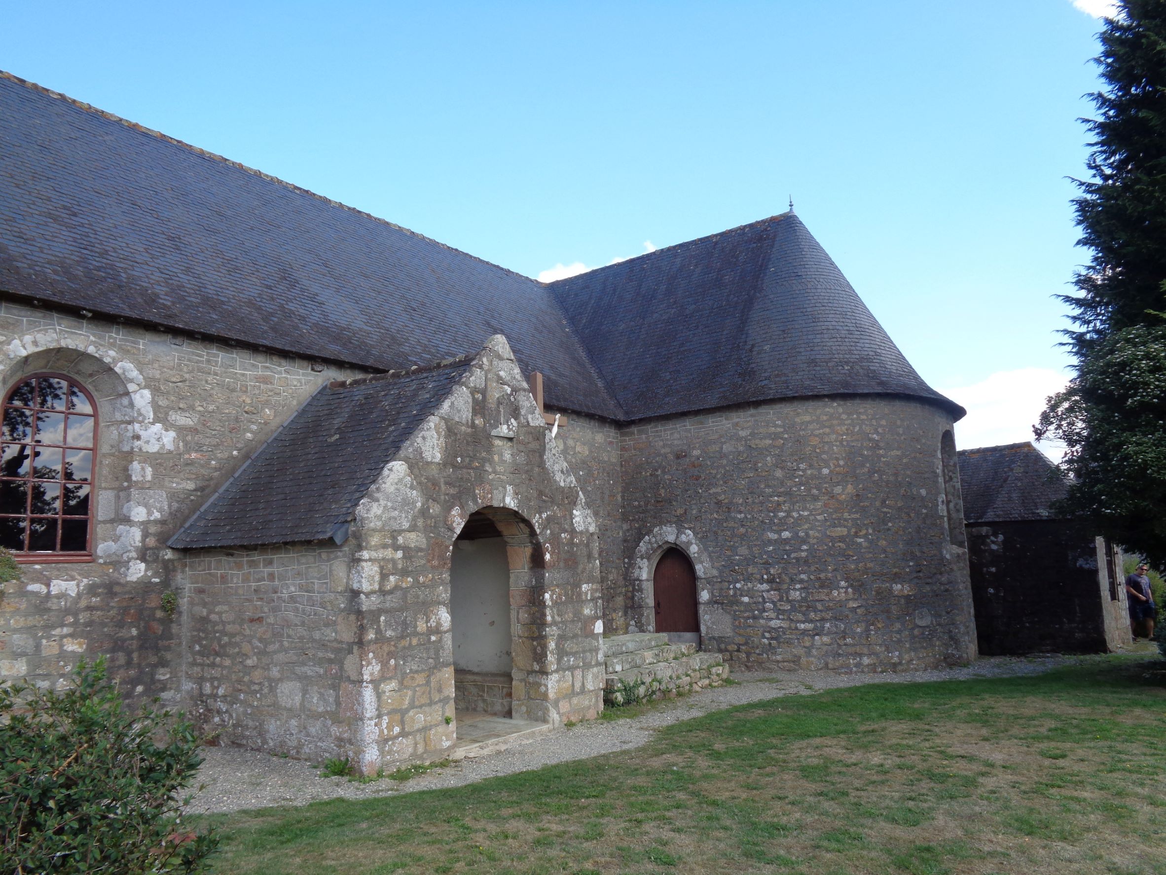 Lanvaudan Ch Saint Maudez side entr sep22