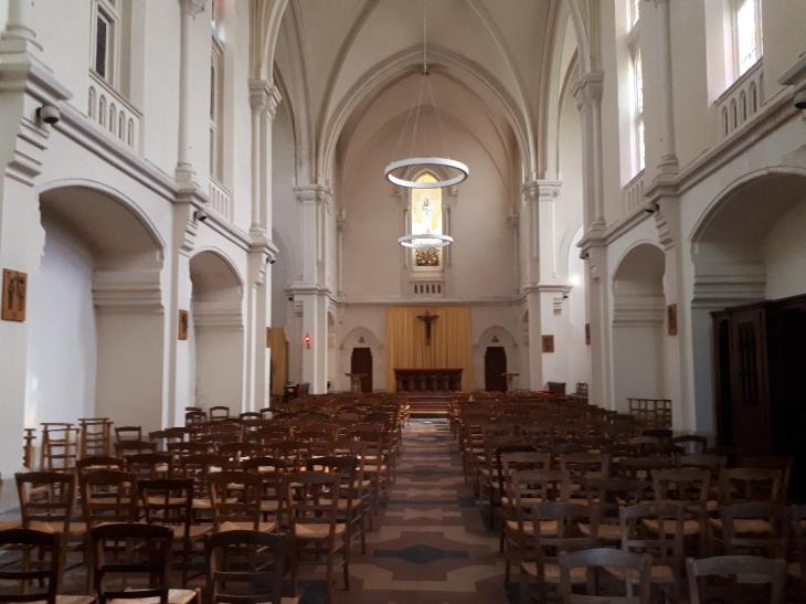 Pléneuf Val André Chapelle Notre Dame nave to altar sep22