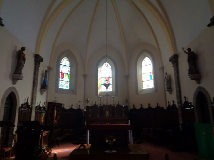 Pleucadeuc Ch St Pierre altar sep22