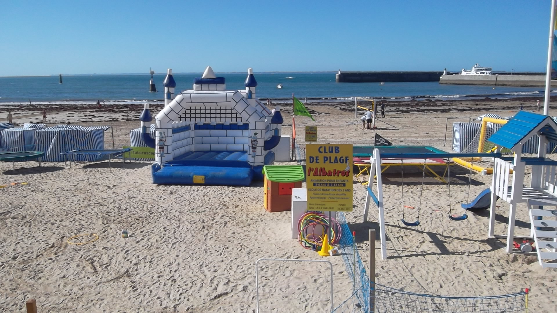 Quiberon grande plage kids albatros area aug12