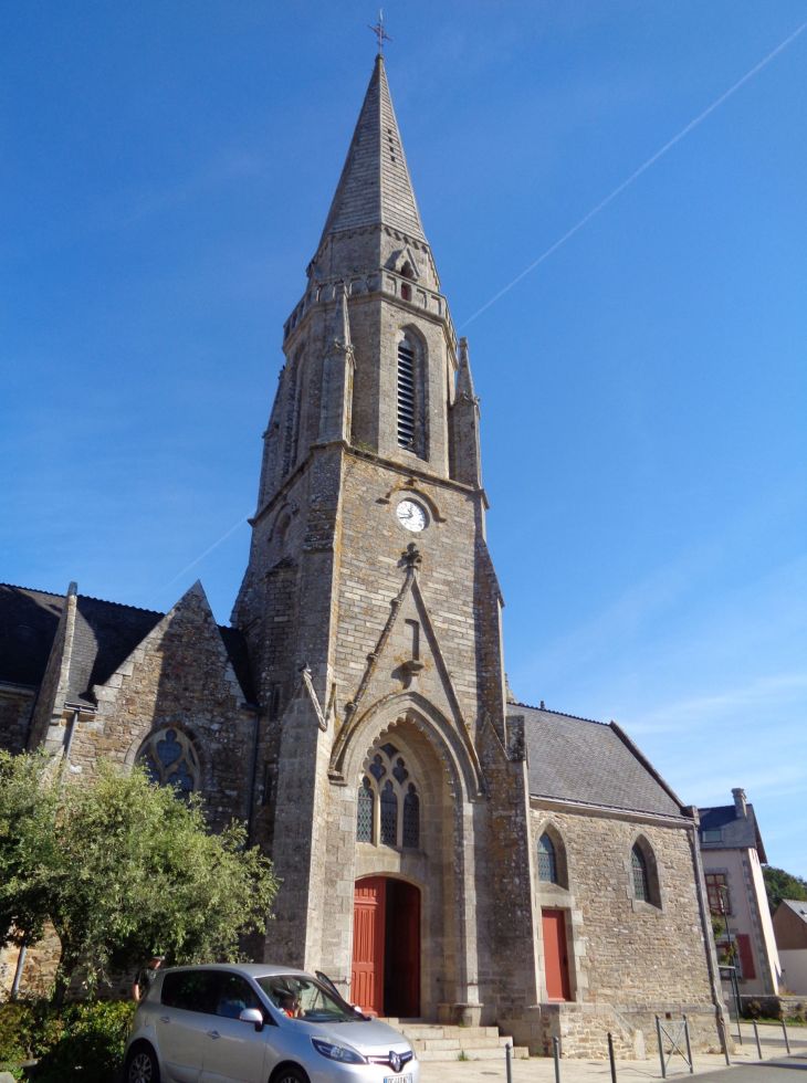 Saint Gravé ch St Denis front belltower sep22