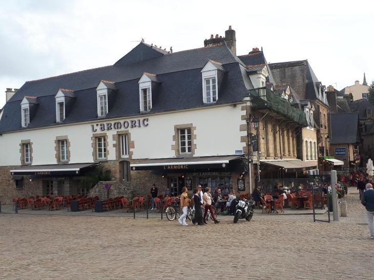 Auray St Goustan L'Armoric bar resto oct22