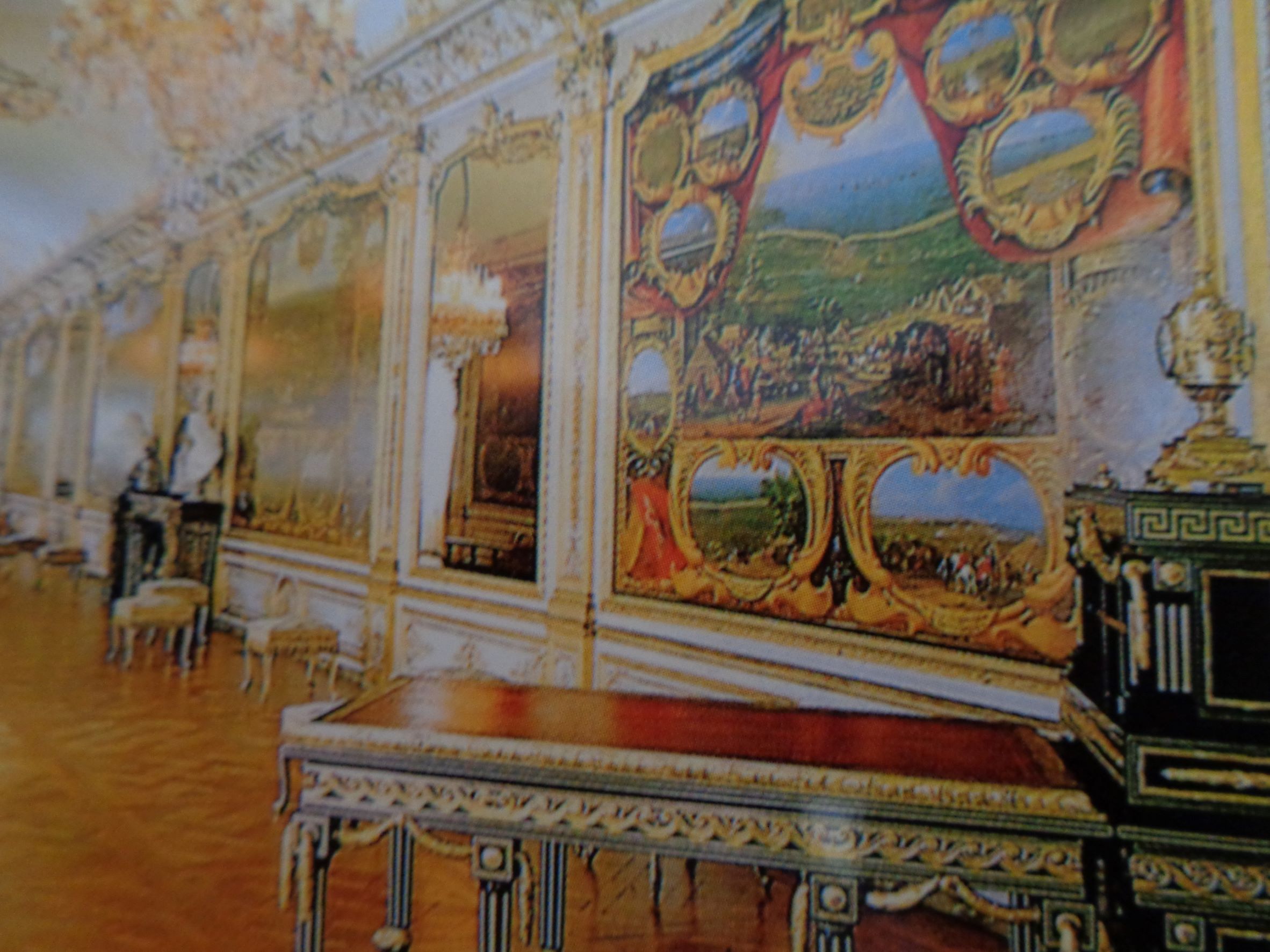 Chantilly castle hall c2008