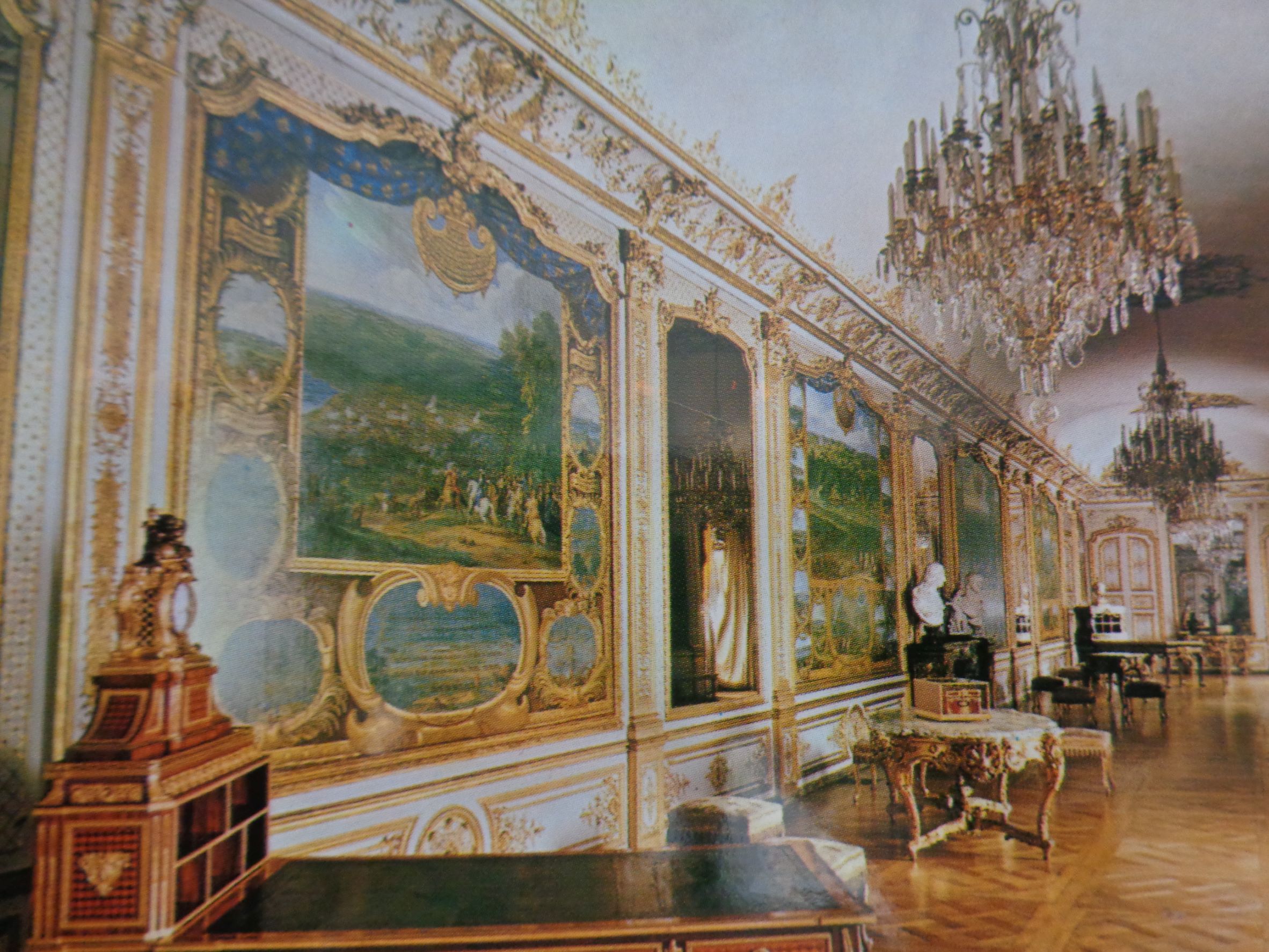 Chantilly castle salon 1 c2008