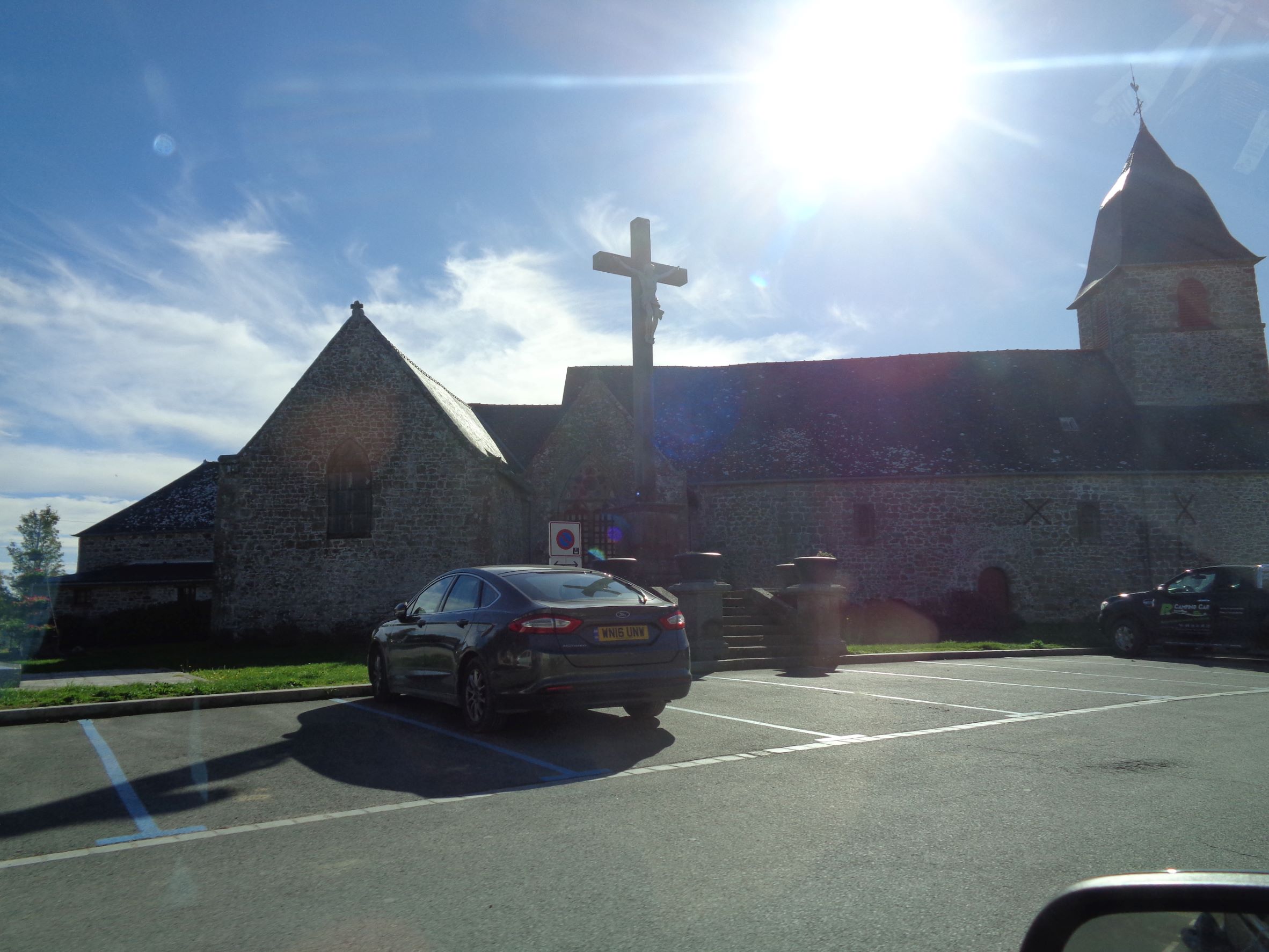 cherrueix-ch-notre-dame-side-low-belltower-oct22