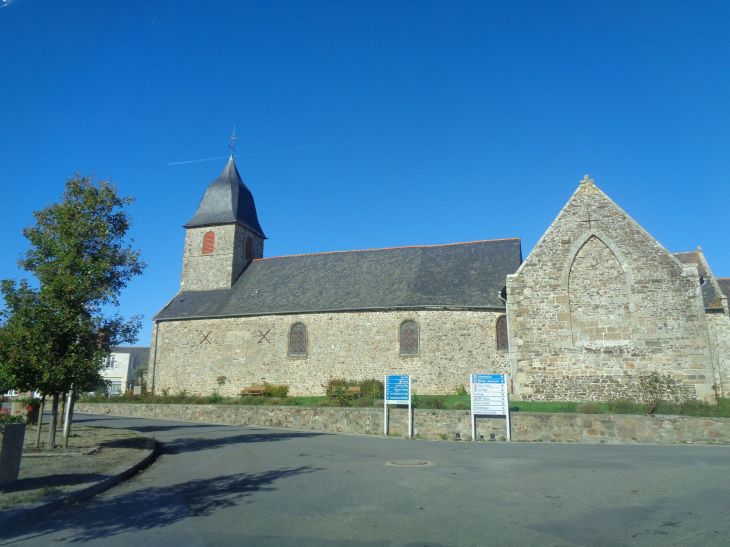 Cherrueix ch Notre Dame side oct22