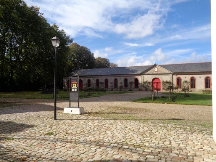 Hennebont haras national front left oct22