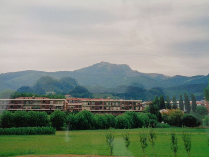 Irun over to Spain aug08