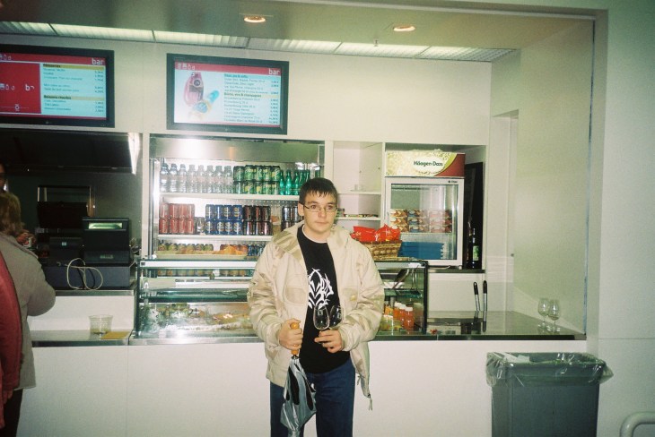 Paris Champerret ind wine fair XF sandwich nov08