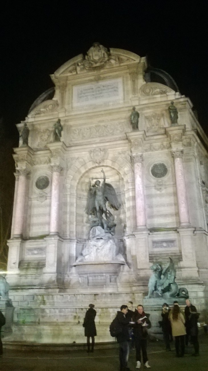 paris fontain st michel feb14
