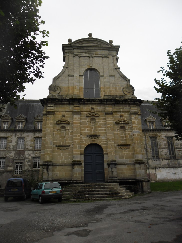 Quimperle chapelle notre dame des sept douleurs ou des ursulines ent now arts expo oct12