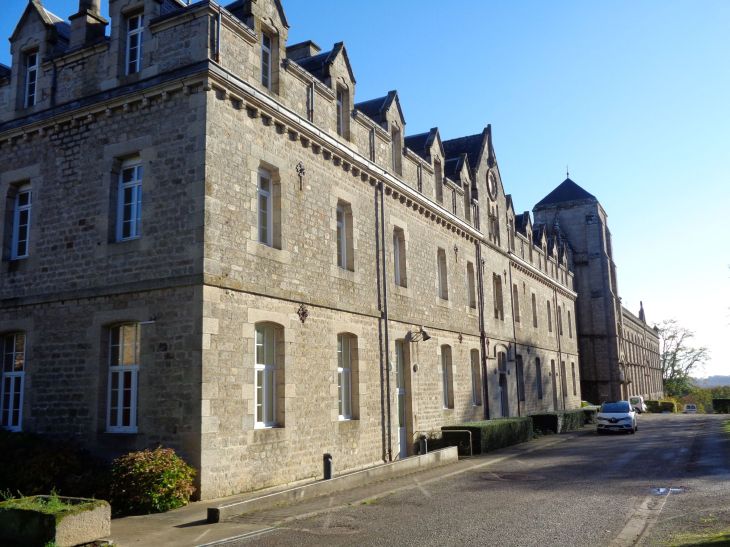 Bréhan abbaye de Timadeuc abbey and church nov22