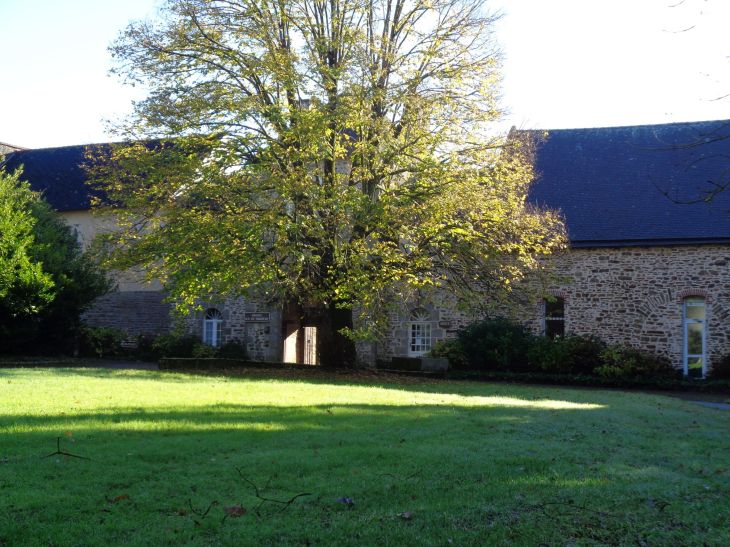 Bréhan abbaye de Timadeuc front entr nov22