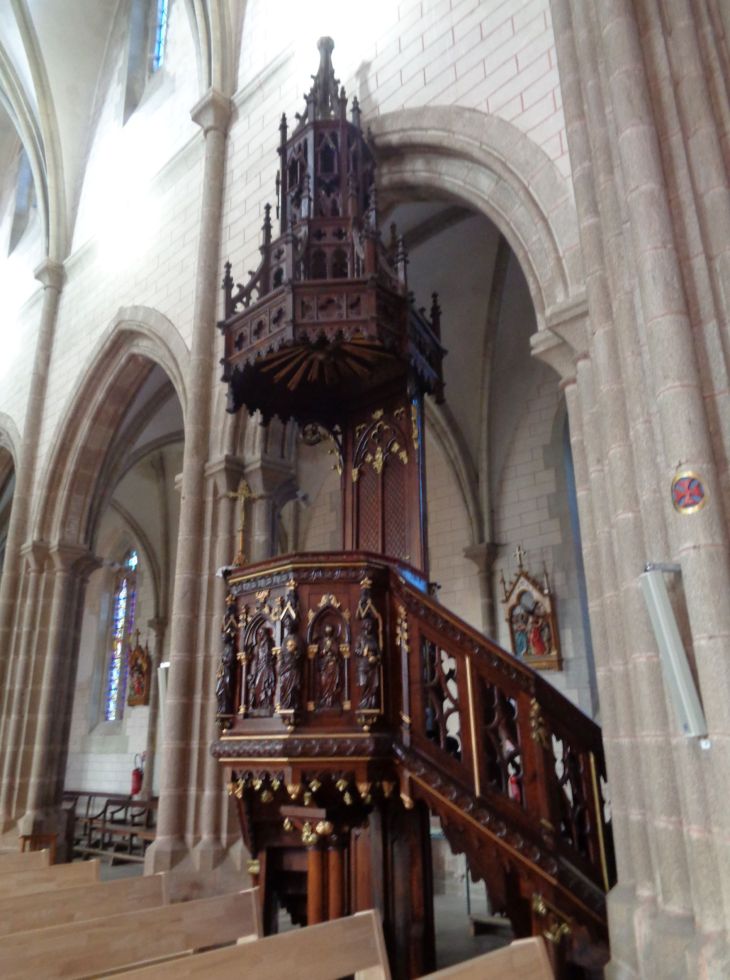 Bréhan ch Notre Dame pulpit nov22