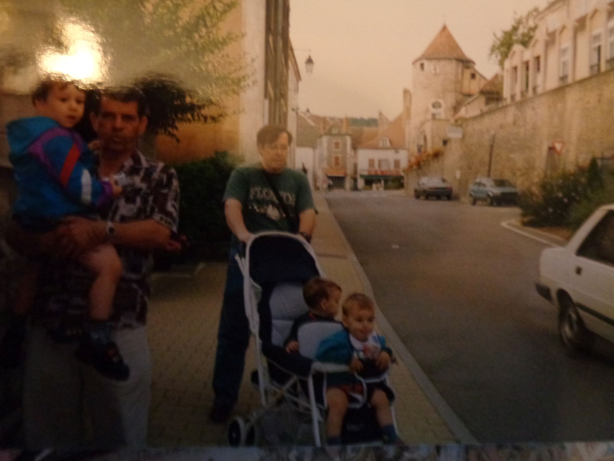 Buxy Grande Rue tour rouge and us c1994