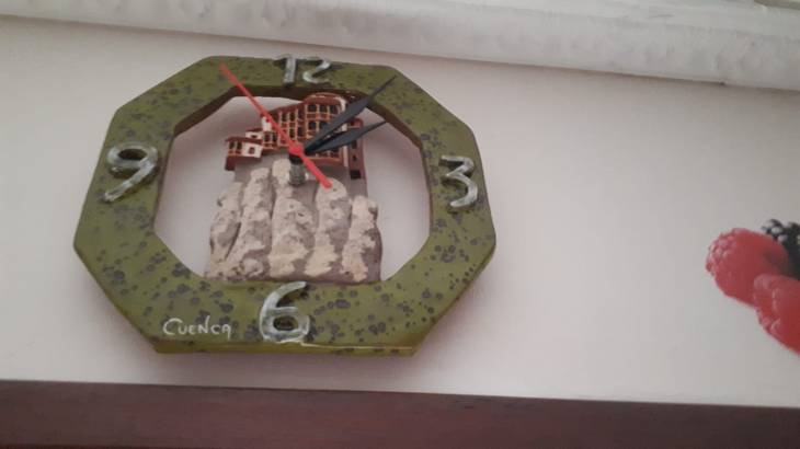 Cuenca clock casas colgadas aug17