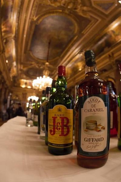 expats-paris-intercontinental-hotel-katrina-fund-raiser-2005