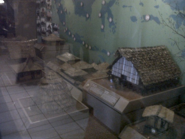 indo-jakarta-tmi-park-indo-museum-houses-oct13